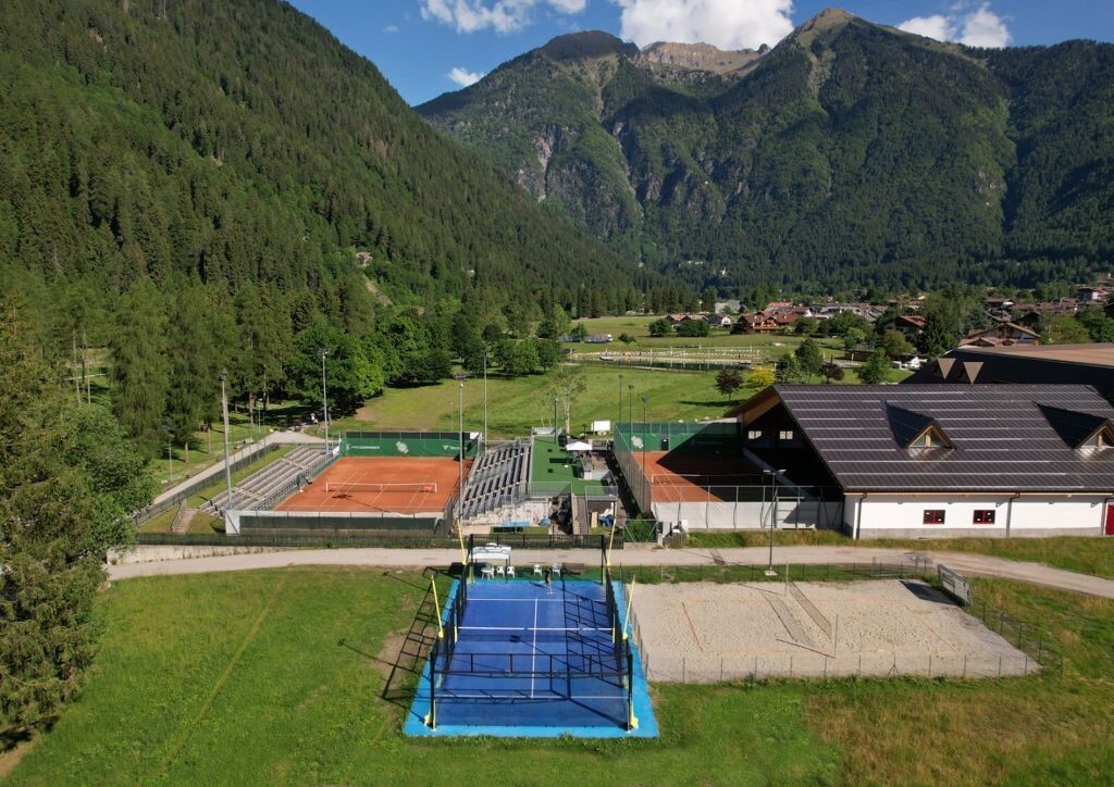 Panoramic view of Tennis Club Pinzolo with the Brenta Dolomites